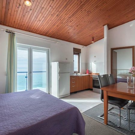 Beach Guesthouse Mediteran Подстрана Экстерьер фото