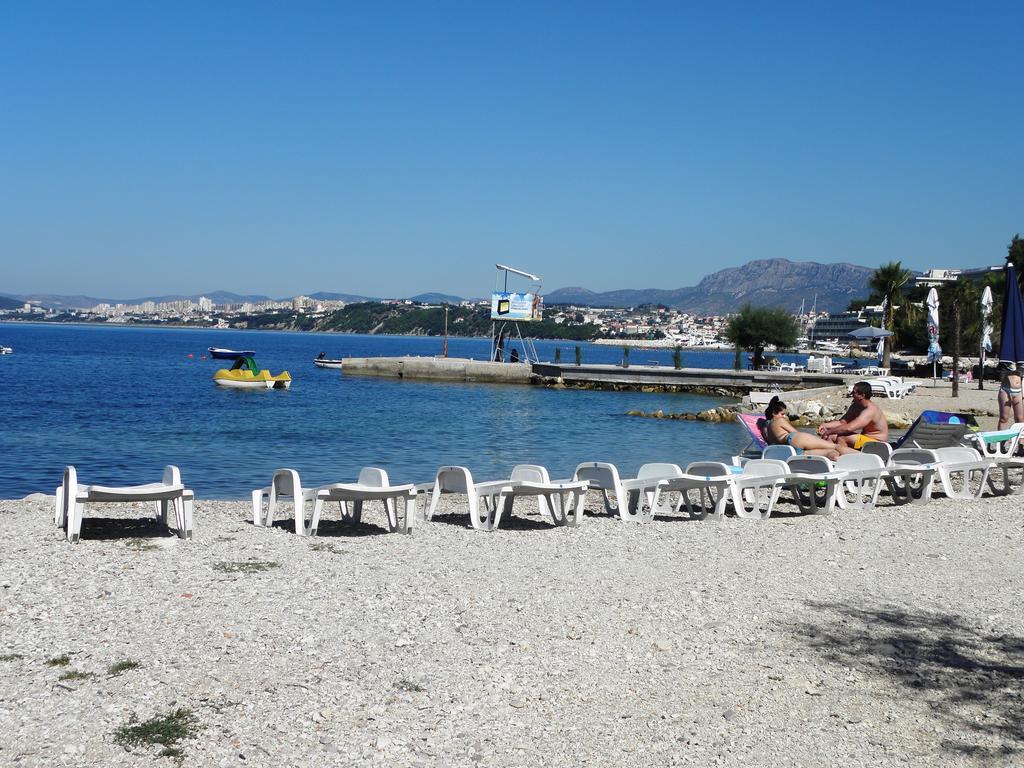 Beach Guesthouse Mediteran Подстрана Номер фото