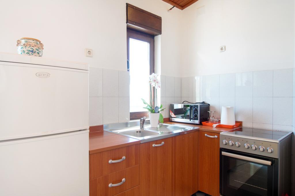 Beach Guesthouse Mediteran Подстрана Номер фото